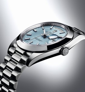 Rolex Day-Date 40 Platinum Ice Blue Diagonal Motif (228206-0004)