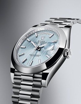 Rolex Day-Date 40 Platinum Ice Blue Diagonal Motif (228206-0004)
