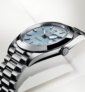 Rolex Day-Date 40 Platinum Ice Blue Diagonal Motif (228206-0004)