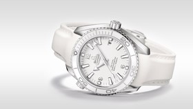 Omega Seamaster Planet Ocean 600M Co-Axial 42mm White / White Rubber (232.32.42.21.04.001)