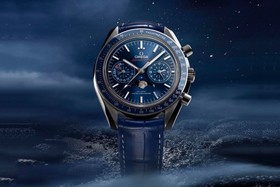 Omega Speedmaster Moonphase Chronograph Master Chronometer Blue (304.33.44.52.03.001)