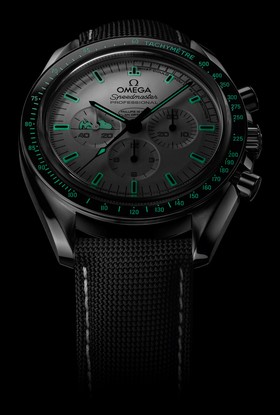 Omega Speedmaster Professional Moonwatch Silver Snoopy Award (311.32.42.30.04.003)