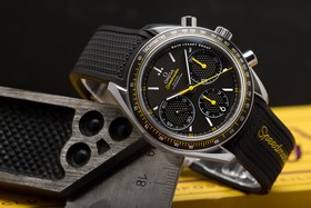 Omega Speedmaster Racing Co-Axial Chronograph Grey-Yellow / Rubber (326.32.40.50.06.001)