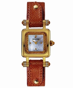 Audemars Piguet Deva Quartz Mother of Pearl Sapphire Dial Yellow Gold Ladies Watch 67420BA.ZQ.A082CU.01