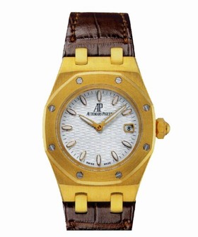 Audemars Piguet Royal Oak Silver Dial 18 kt Yellow Gold Ladies Watch 67600BA.OO.D090CR.01