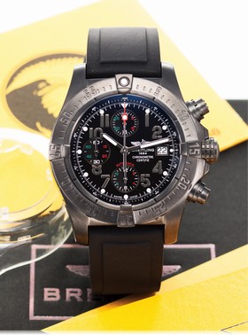 Breitling Avenger Blacksteel Águila Real Mexicana (M13380 FT)