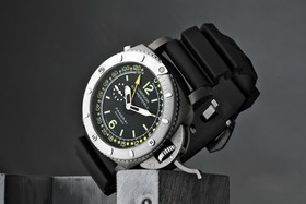 Panerai Luminor Submersible 1950 Depth Guage (PAM00193)